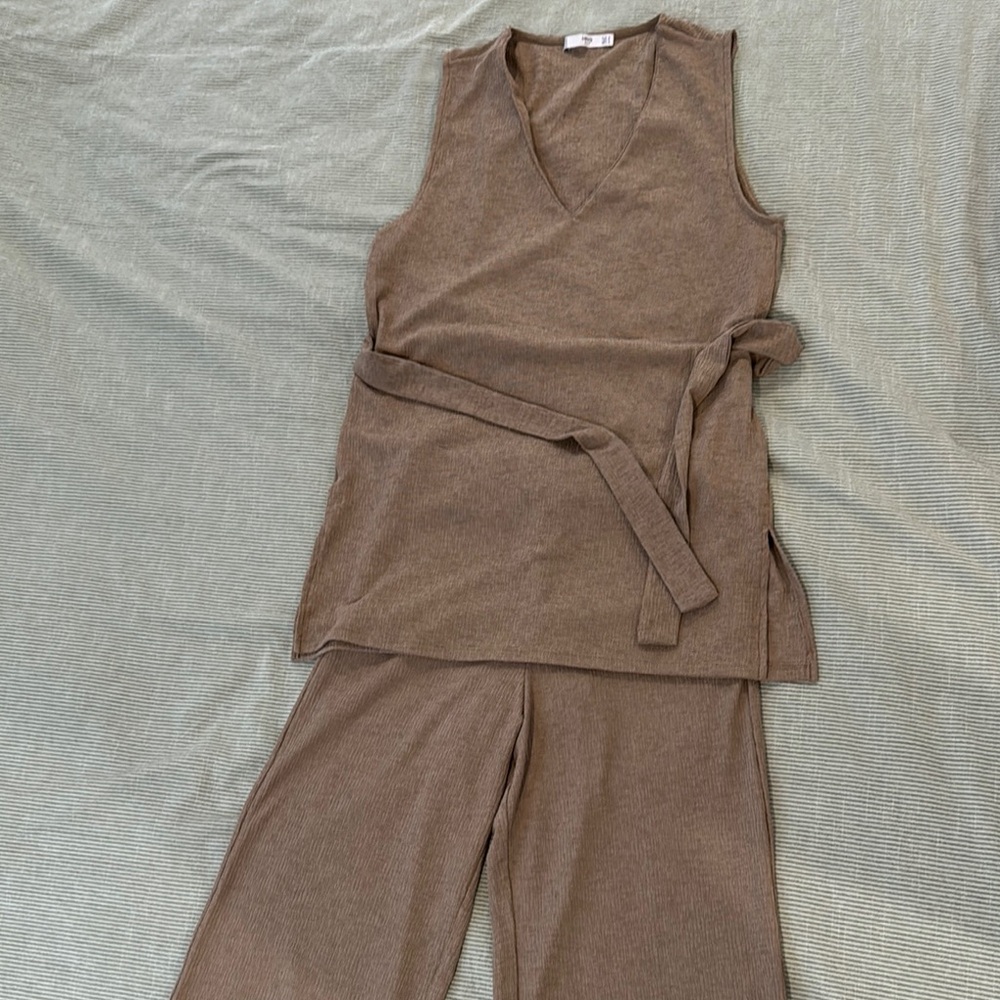 Brown Sleeveless Top and Pants Set